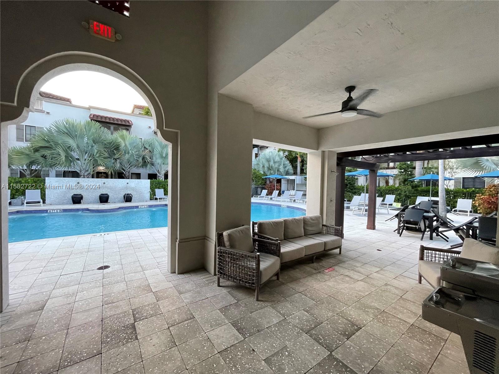 DOWNTOWN DORAL DUTCHER - Residential