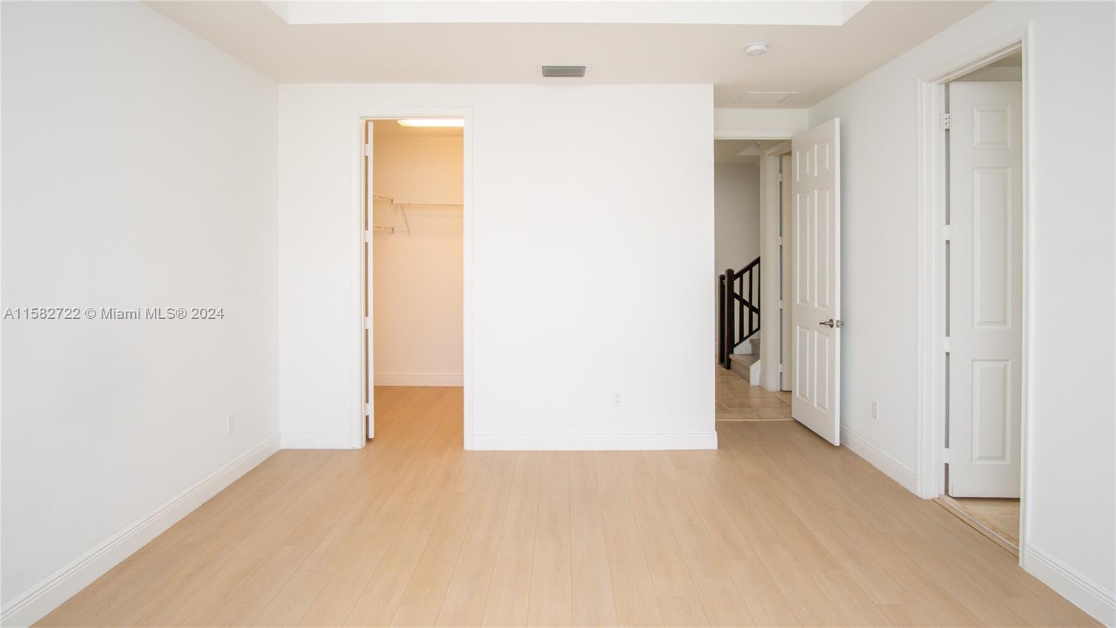 DOWNTOWN DORAL DUTCHER - Residential