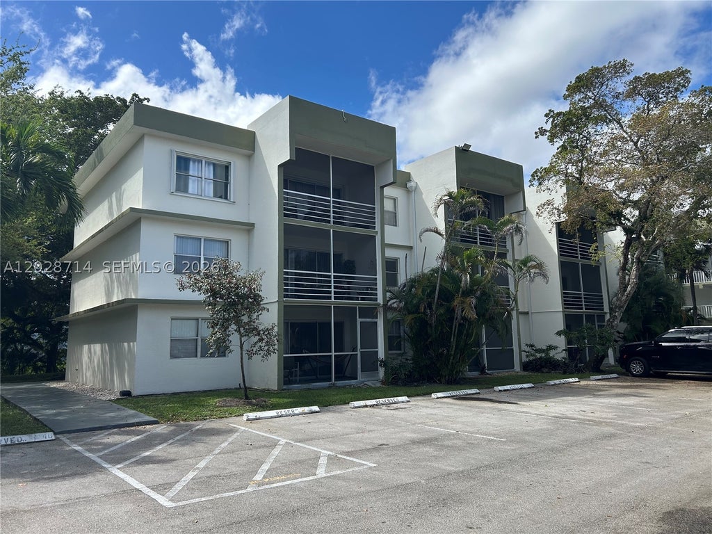 Photo of 4205 N University Dr #112, Sunrise, FL 33351 (MLS # A12028714)