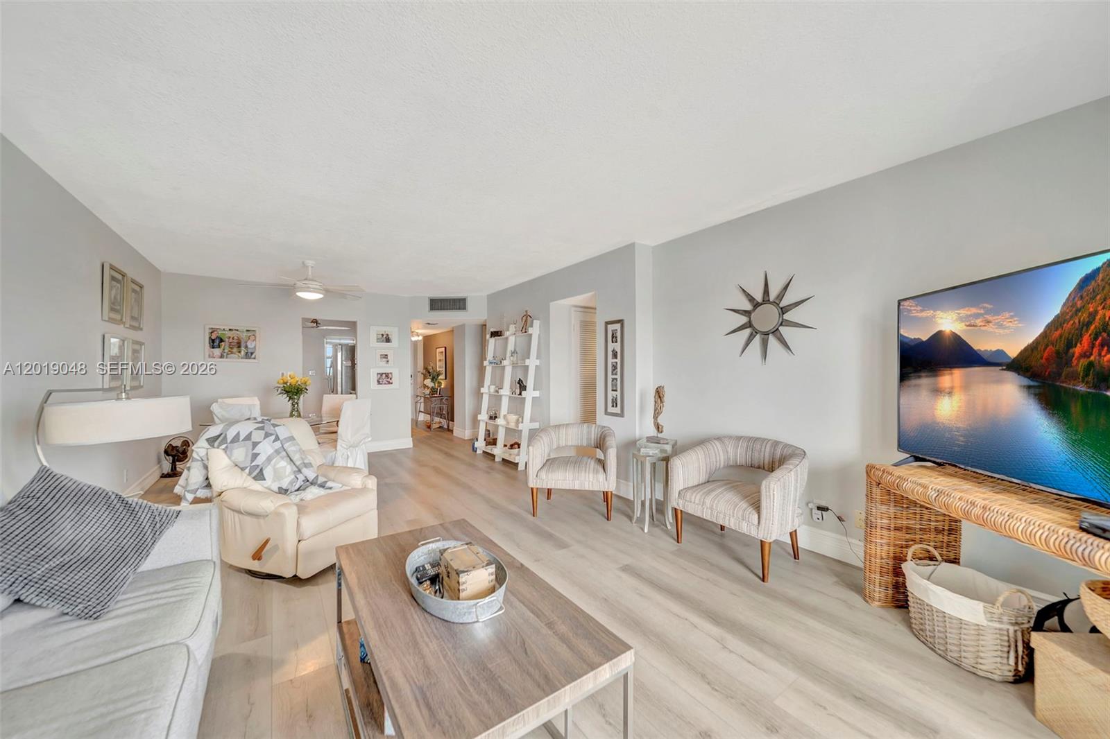 BRIARWOOD CLUB CONDO 3 - Residential