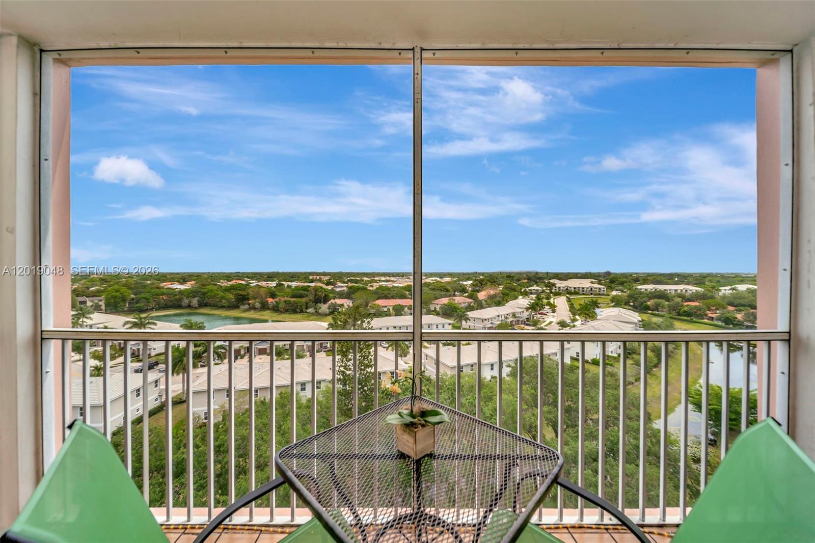 BRIARWOOD CLUB CONDO 3 - Residential