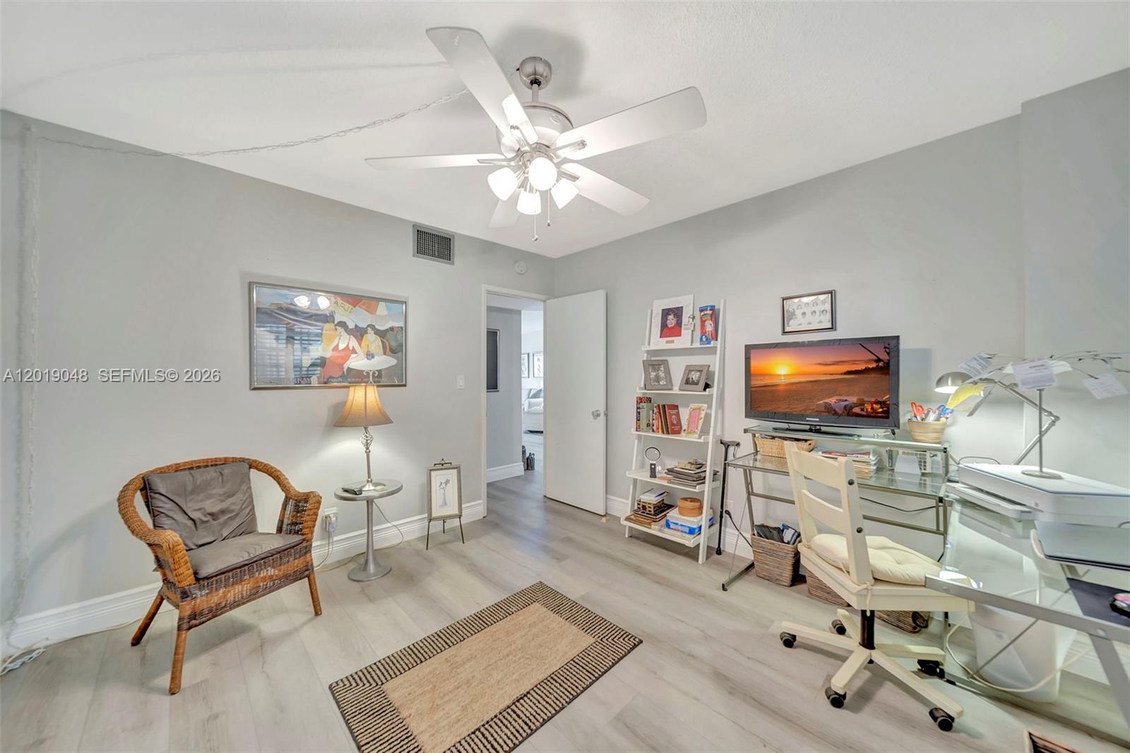 BRIARWOOD CLUB CONDO 3 - Residential