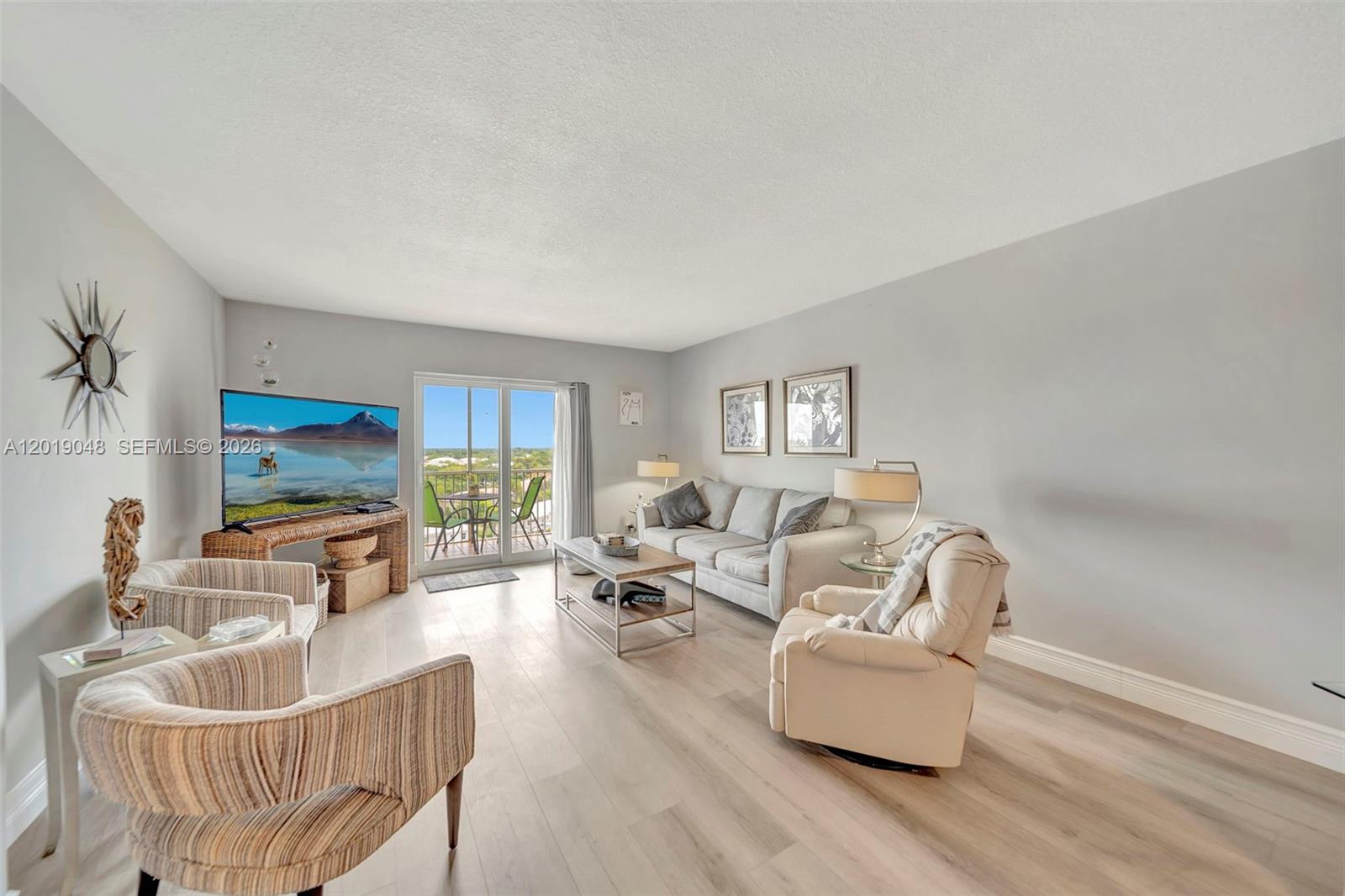 BRIARWOOD CLUB CONDO 3 - Residential