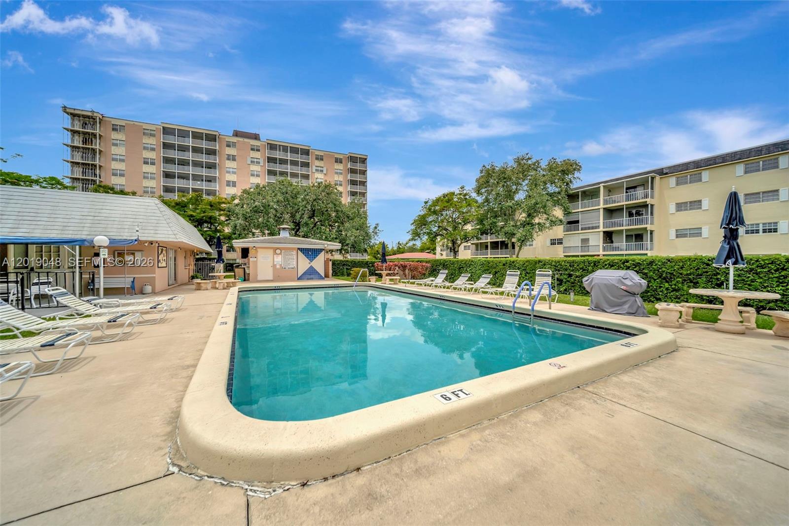 BRIARWOOD CLUB CONDO 3 - Residential