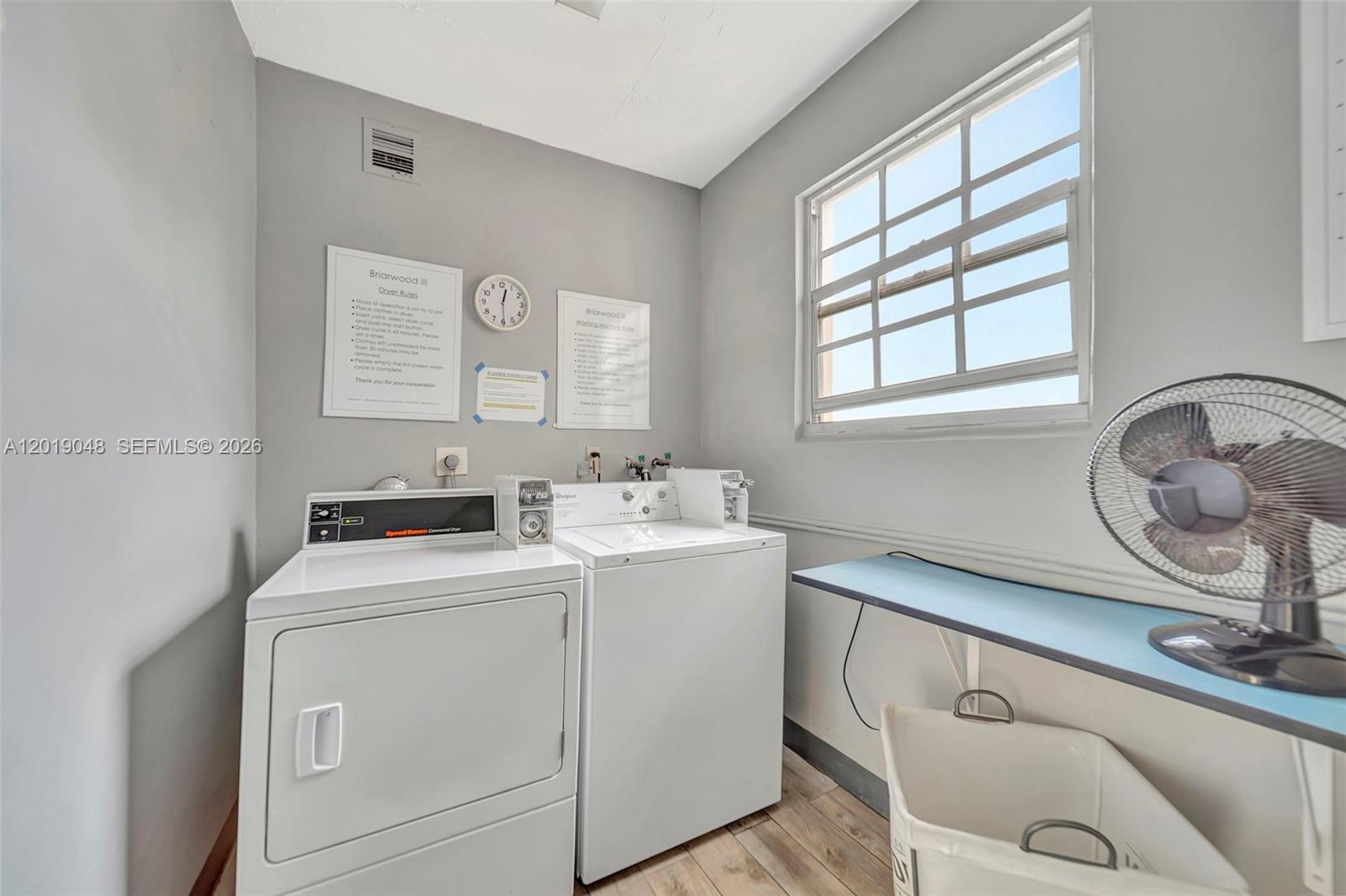 BRIARWOOD CLUB CONDO 3 - Residential