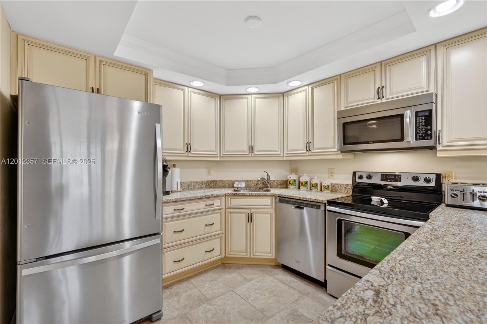 VANDERBILT TOWER3 - Residential Lease