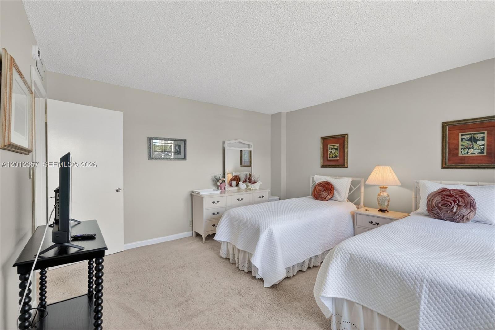 VANDERBILT TOWER3 - Residential Lease