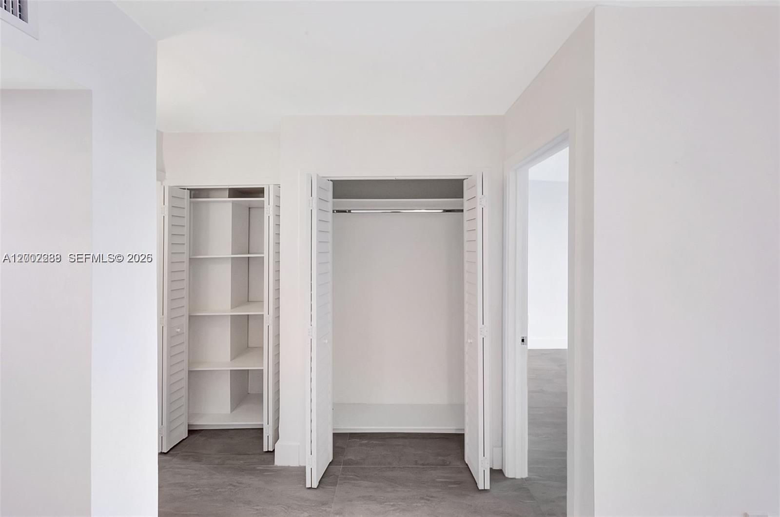 THE ISLANDER CLUB CONDO - Residential Lease