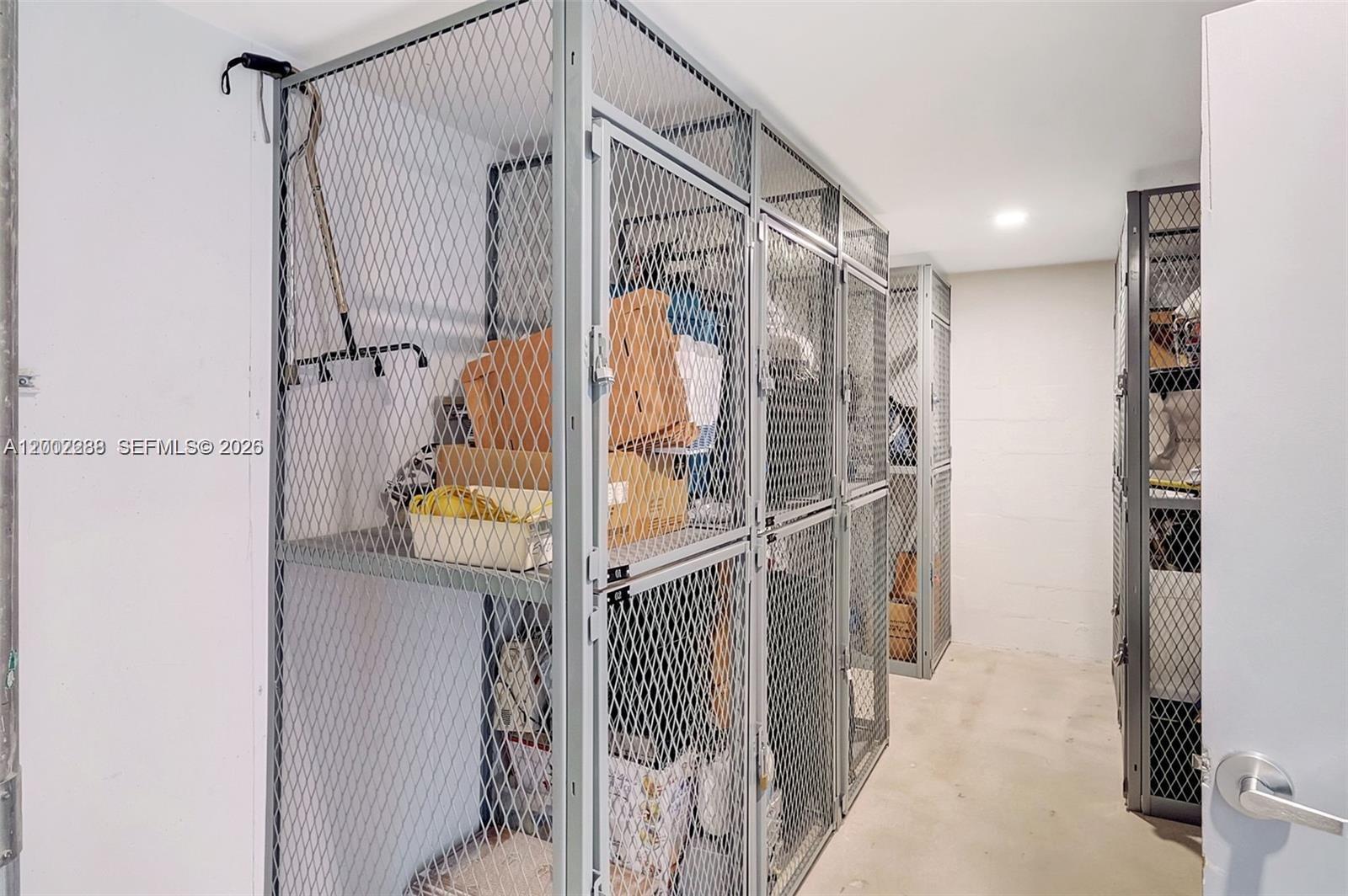 THE ISLANDER CLUB CONDO - Residential Lease