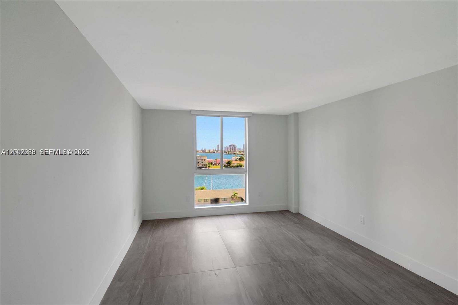 THE ISLANDER CLUB CONDO - Residential Lease