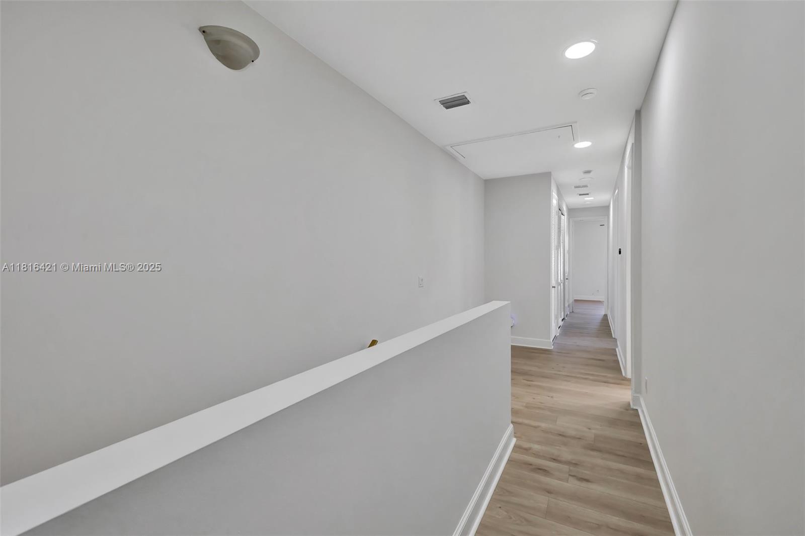 Tarpon River - Residential Lease