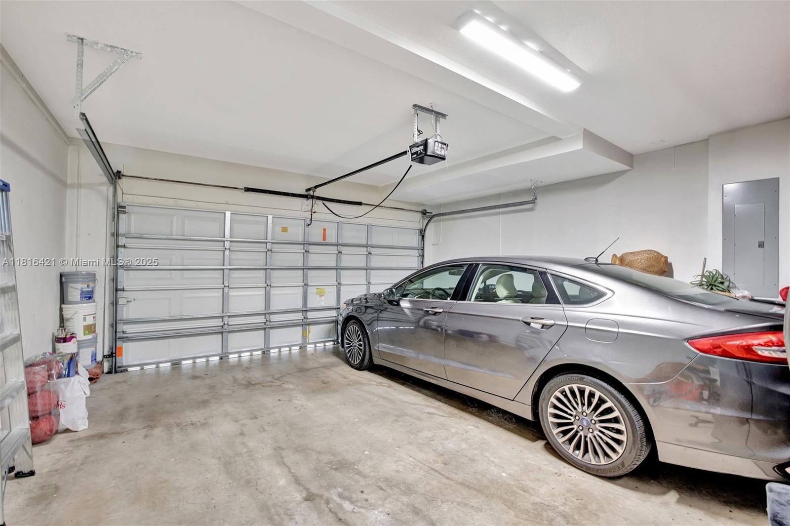 Tarpon River - Residential Lease