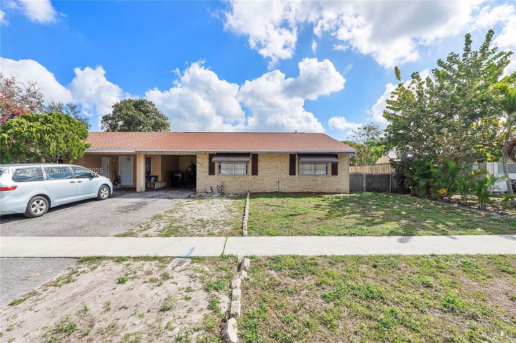 Photo of 4806 Gladiator Cir #4806, Green Acres, FL 33463 (MLS # A11739333)