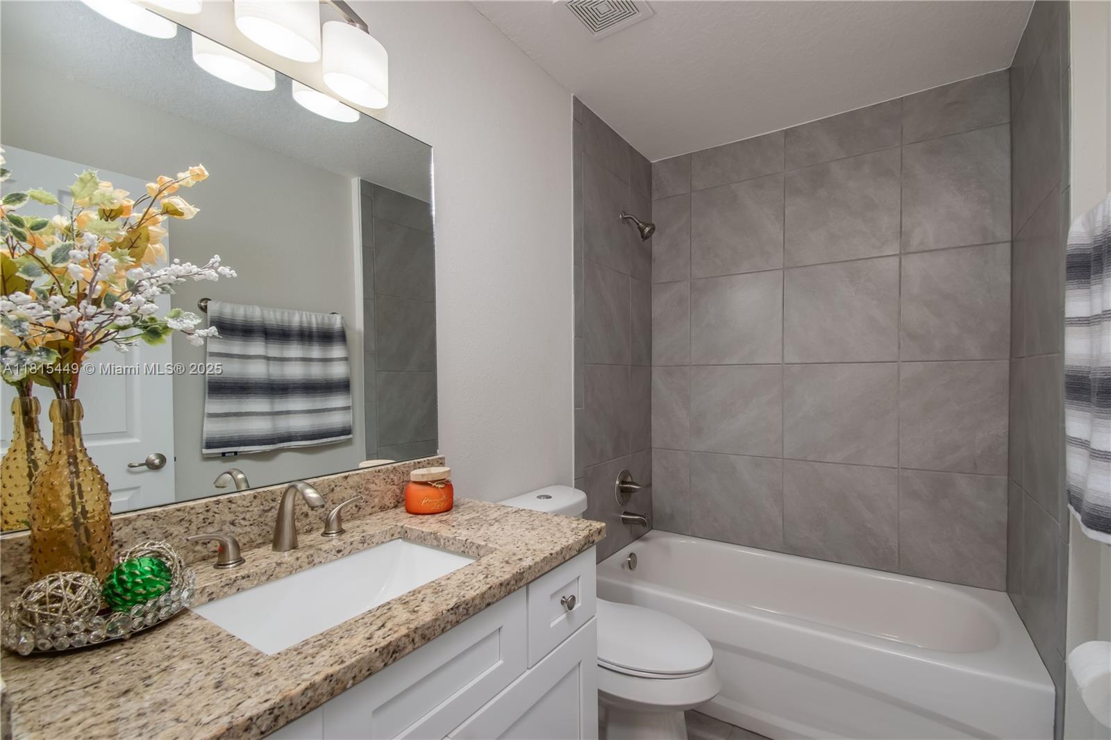 MARION OAKS - Residential