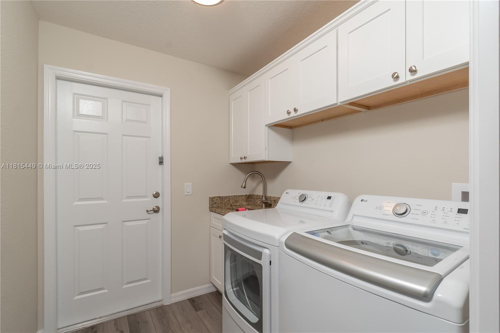 MARION OAKS - Residential