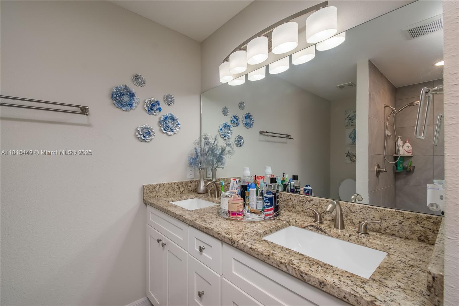 MARION OAKS - Residential