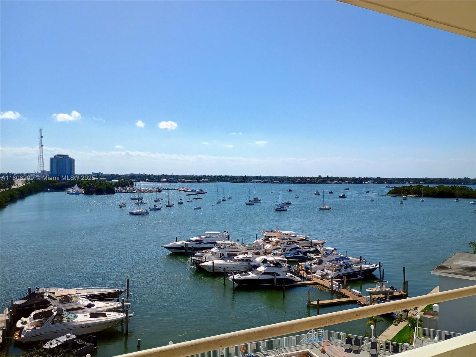 7904 West Dr 706, North Bay Village, Miami-Dade County, Florida - 1 Bathrooms - 