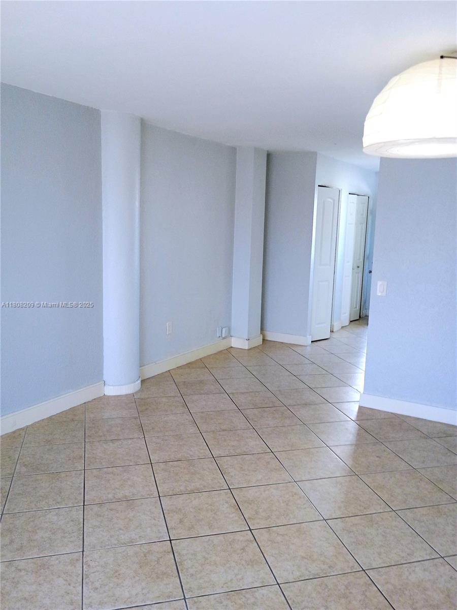 7904 West Dr 706