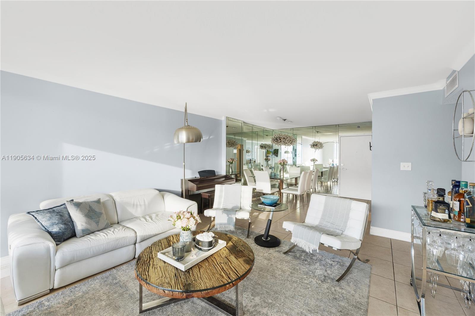 ADMIRALS PORT CONDO - Residential