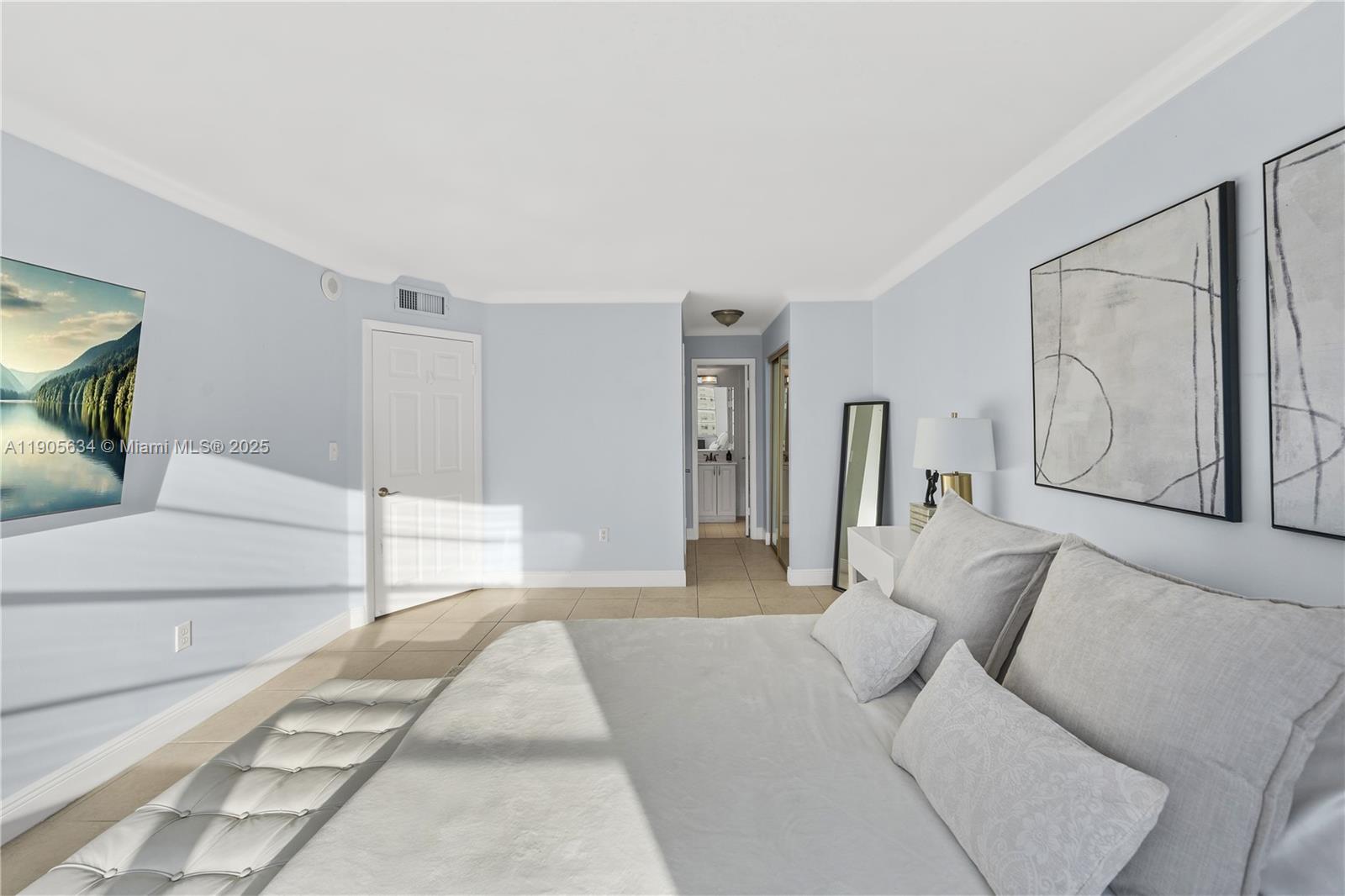 ADMIRALS PORT CONDO - Residential