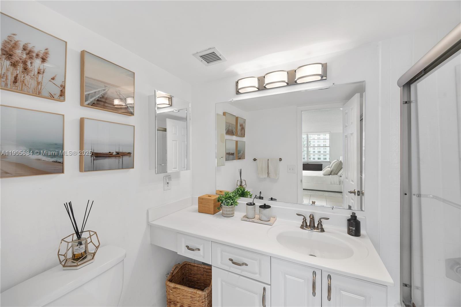 ADMIRALS PORT CONDO - Residential