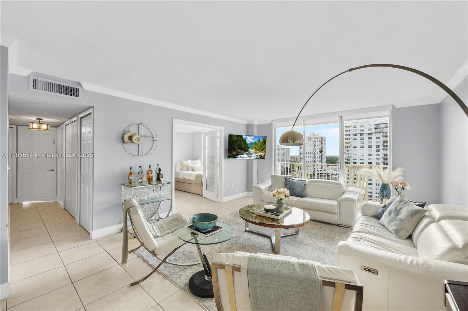 2851 NE 183rd ST 1514E