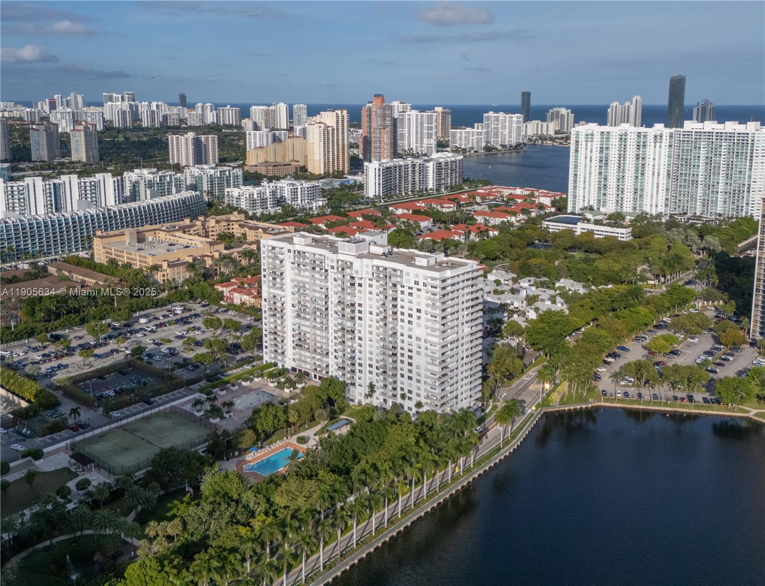 ADMIRALS PORT CONDO - Residential