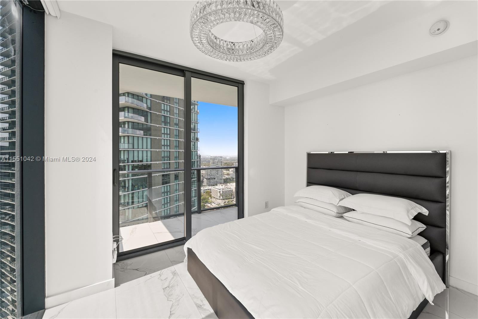 ONE PARAISO CONDO - Residential