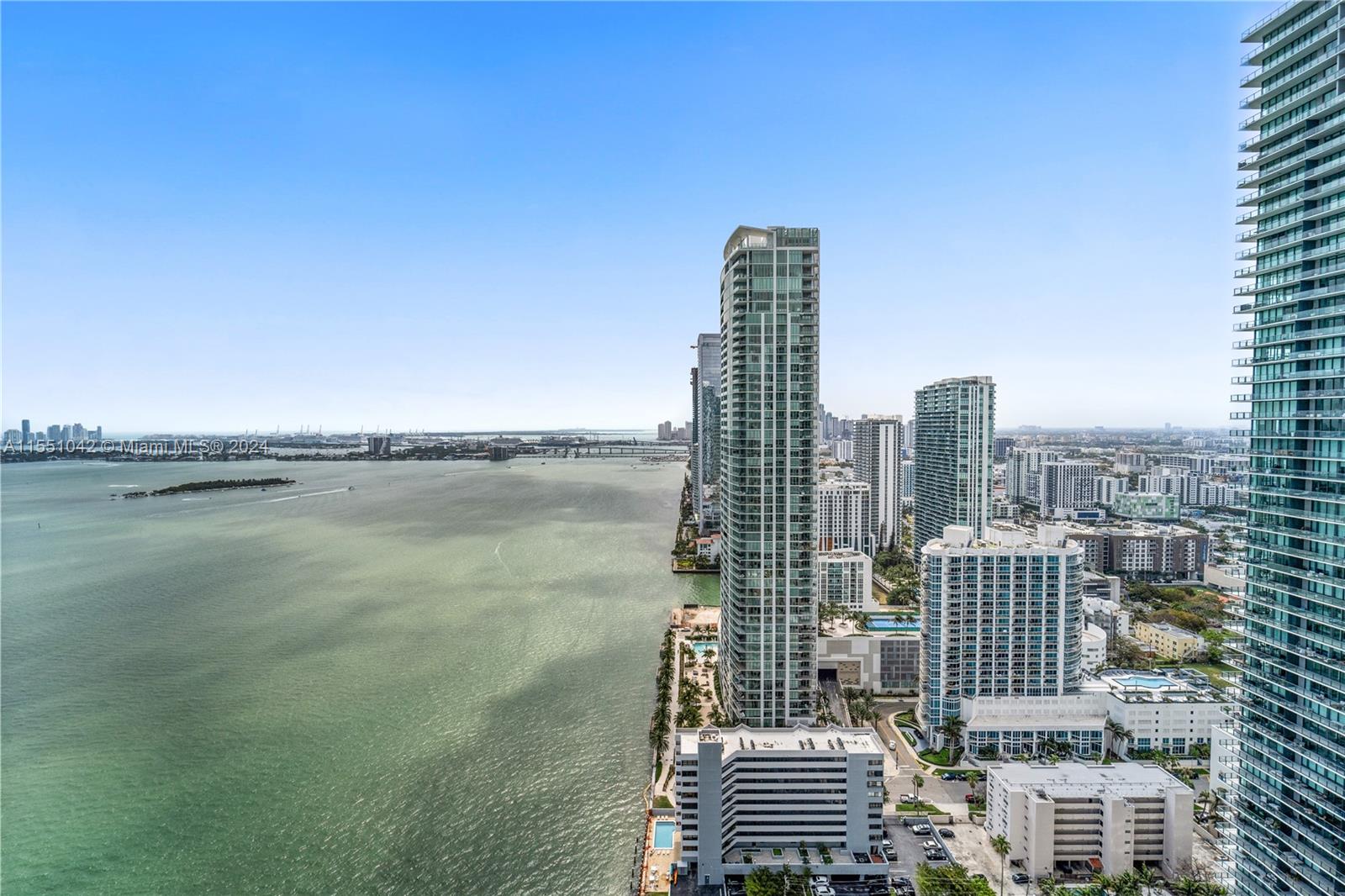 ONE PARAISO CONDO - Residential