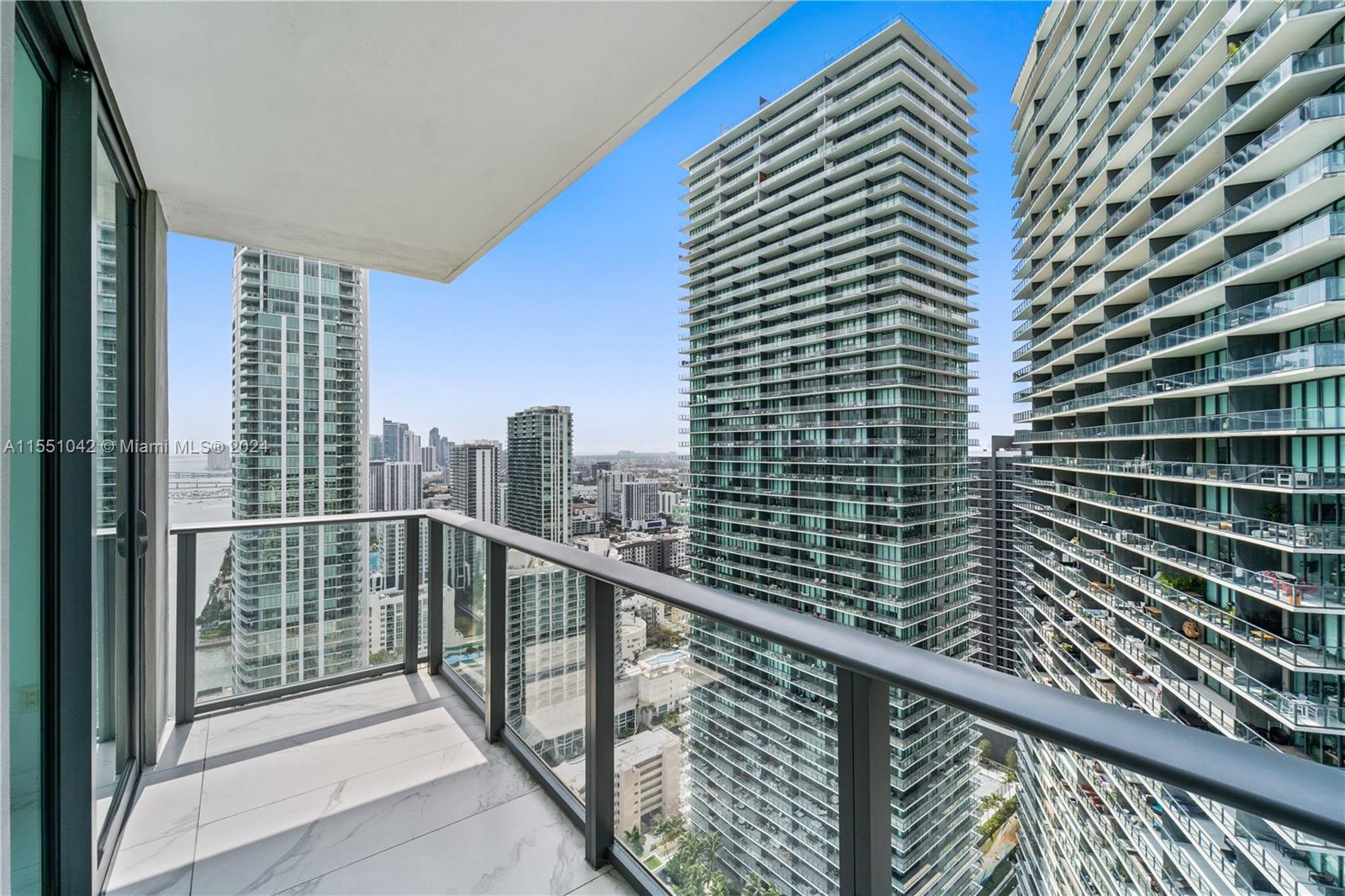 ONE PARAISO CONDO - Residential