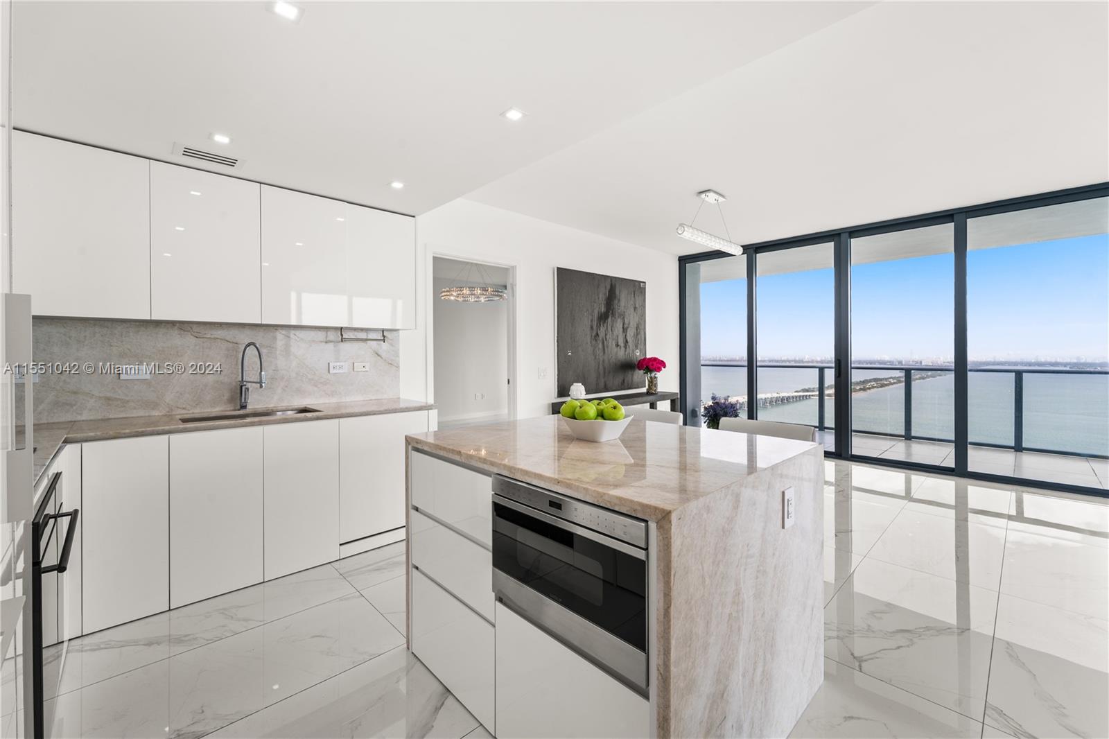 ONE PARAISO CONDO - Residential