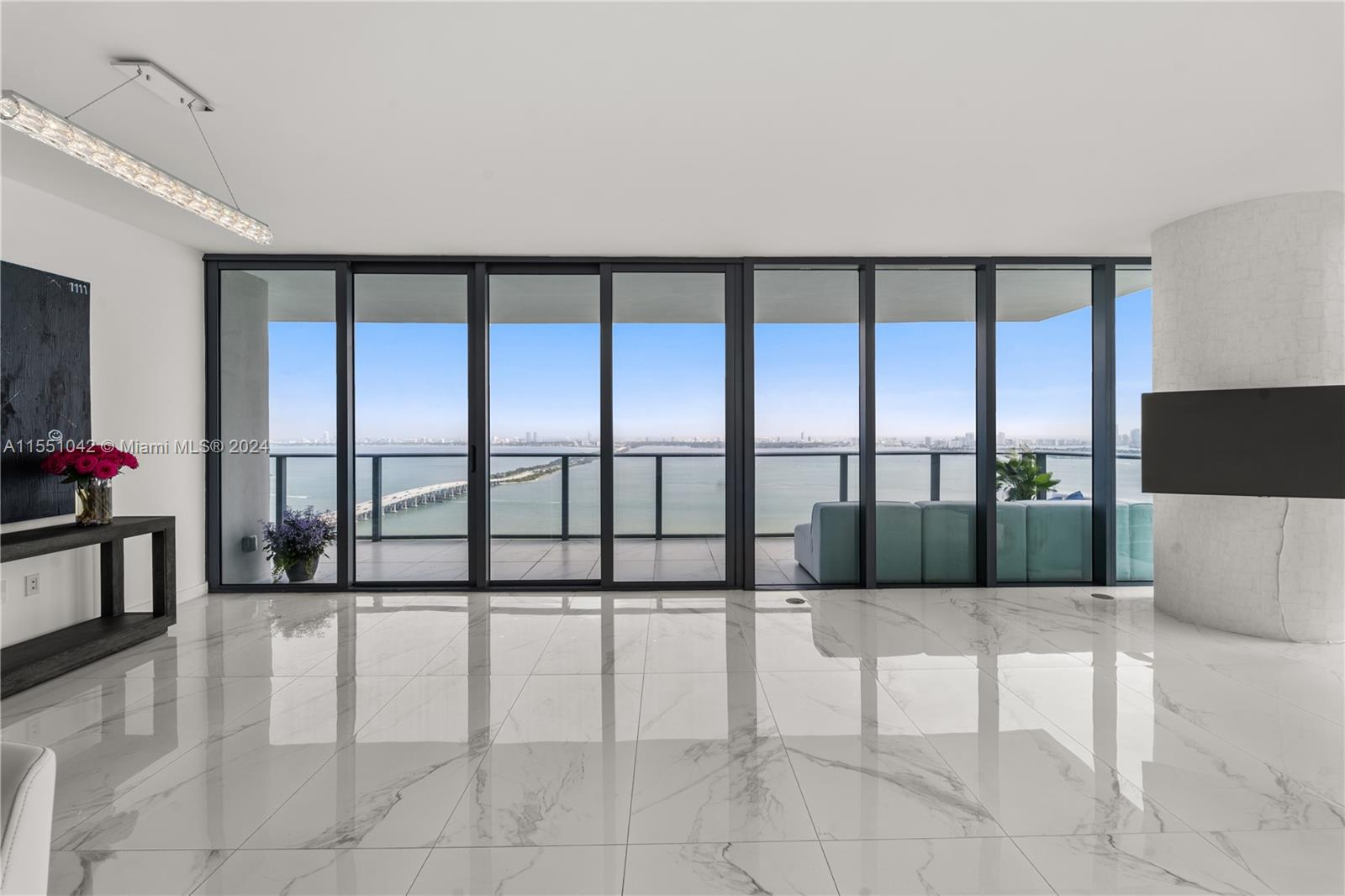 ONE PARAISO CONDO - Residential