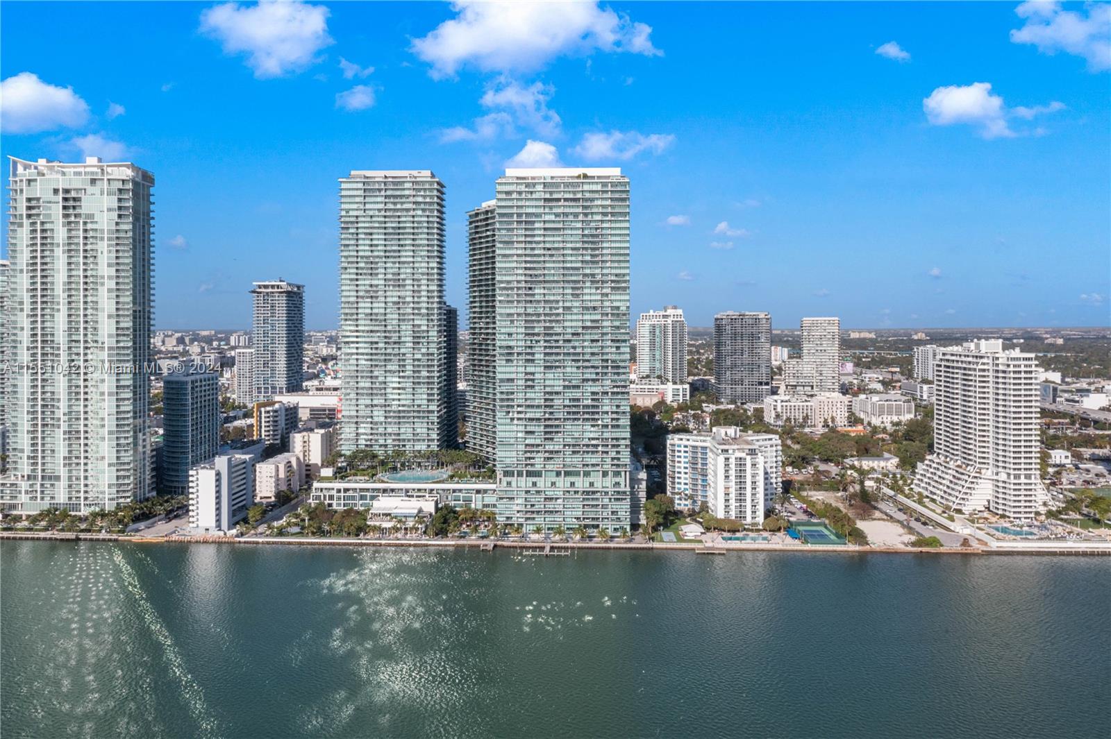 ONE PARAISO CONDO - Residential