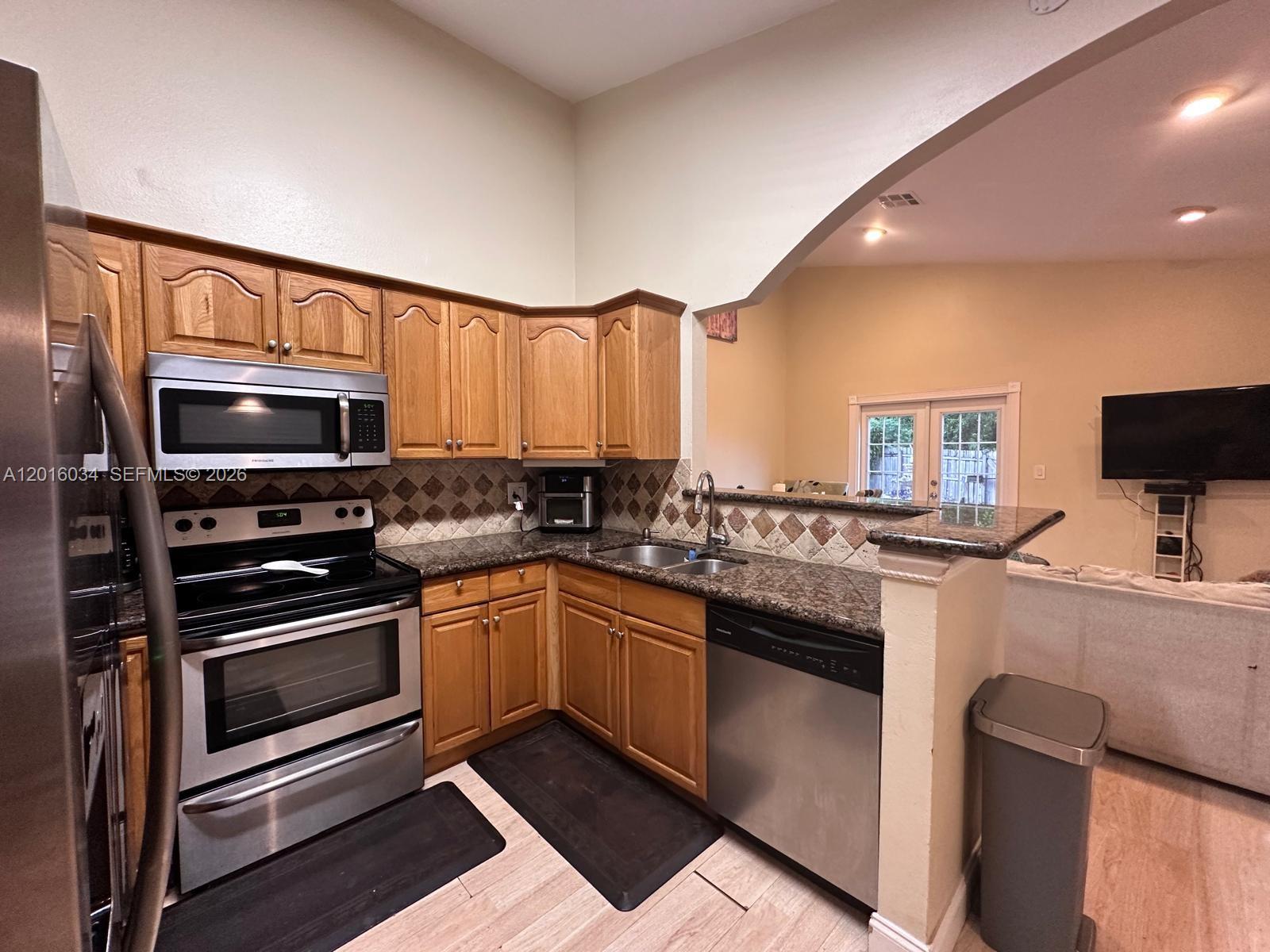 BOCA HEIGHTS PATIO HOMES - Residential Lease