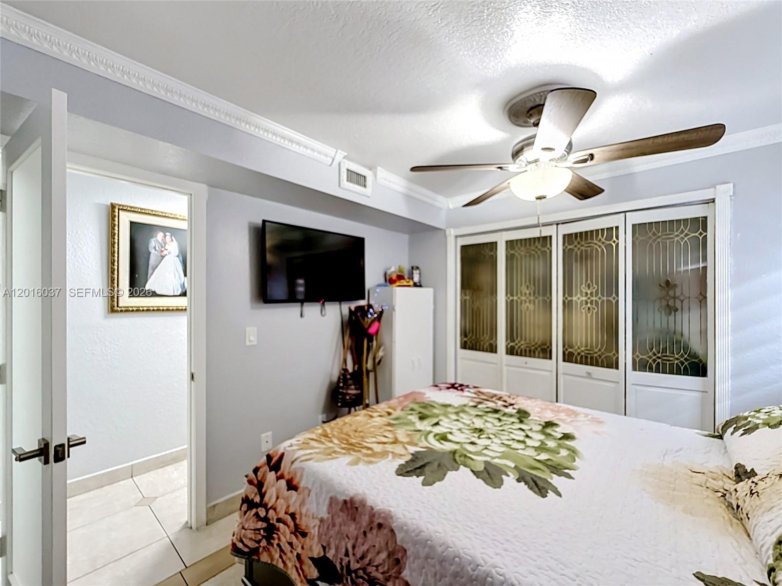 IVINETA CONDO - Residential