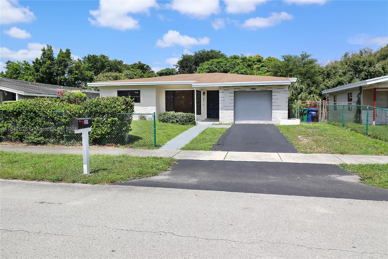 301 NW 33rd Ter, Lauderhill, FL, 33311/$440,000 1 301 NW 33rd Ter