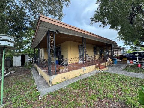 2751 NW 24th Ave Miami FL 33142