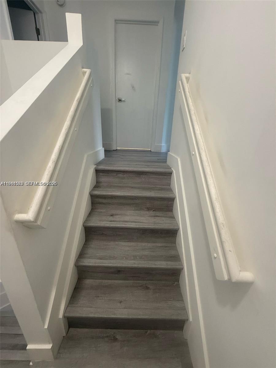 WEITZER SERENA LAKES TOWN - Residential