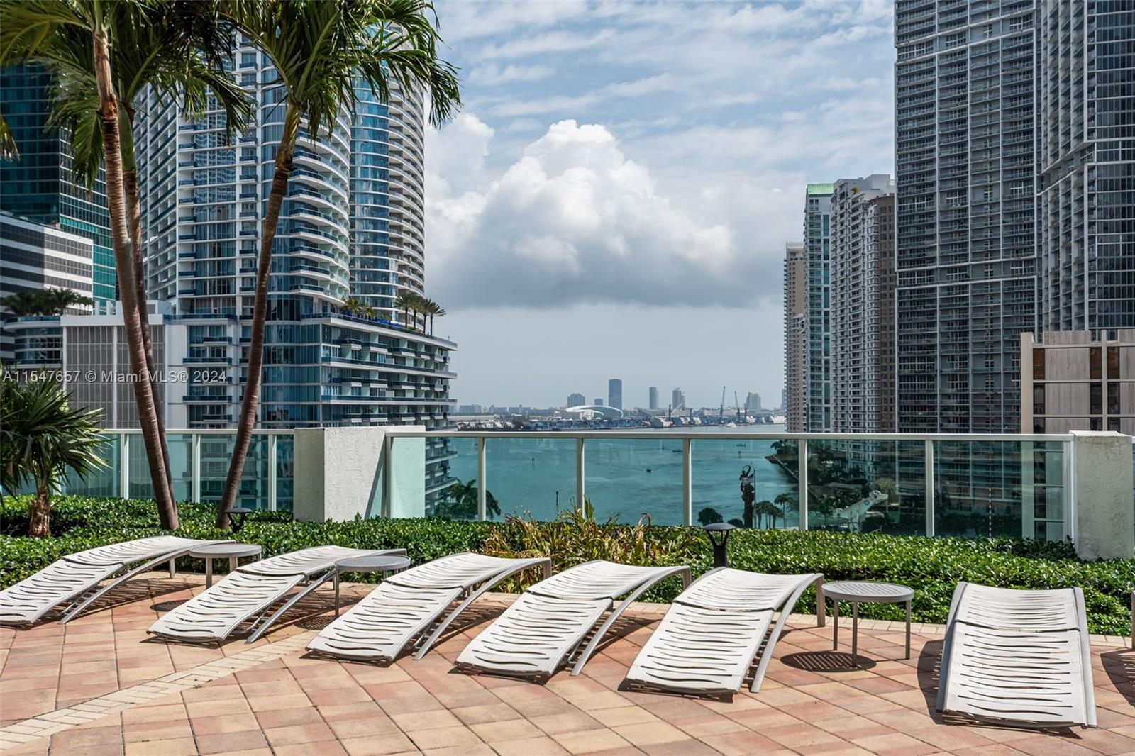 BRICKELL ON THE RIVER Sout - Residential