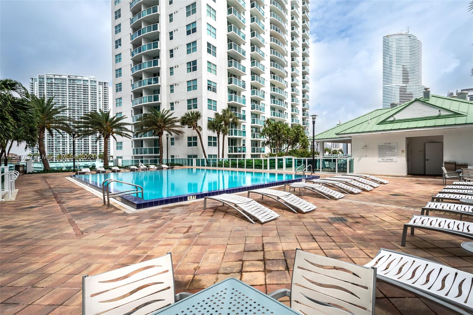 BRICKELL ON THE RIVER Sout - Residential