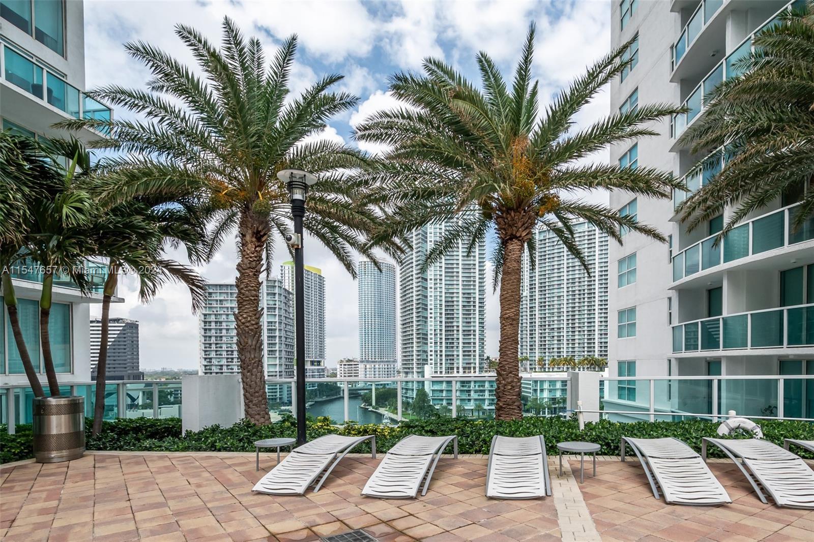 BRICKELL ON THE RIVER Sout - Residential