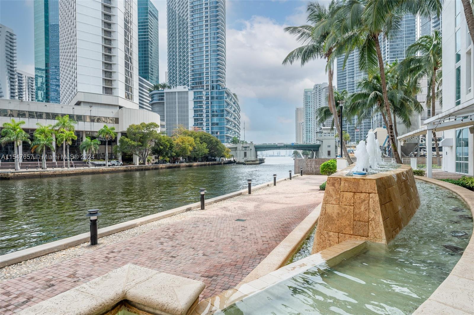 BRICKELL ON THE RIVER Sout - Residential