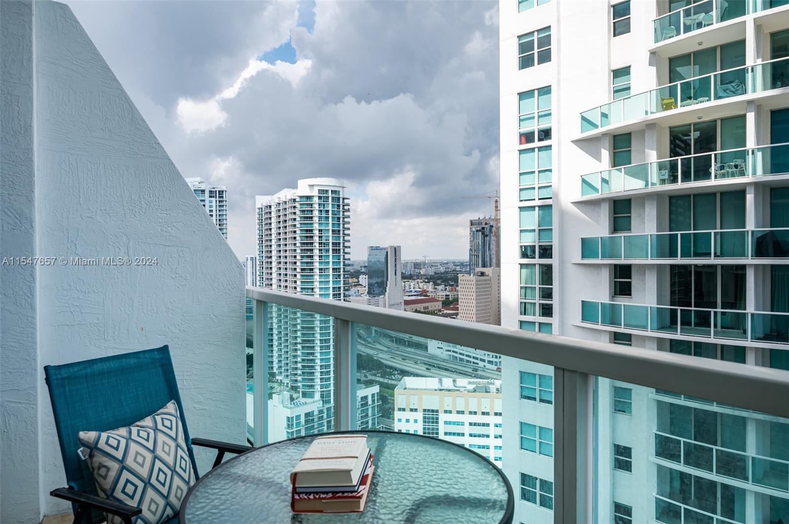 BRICKELL ON THE RIVER Sout - Residential