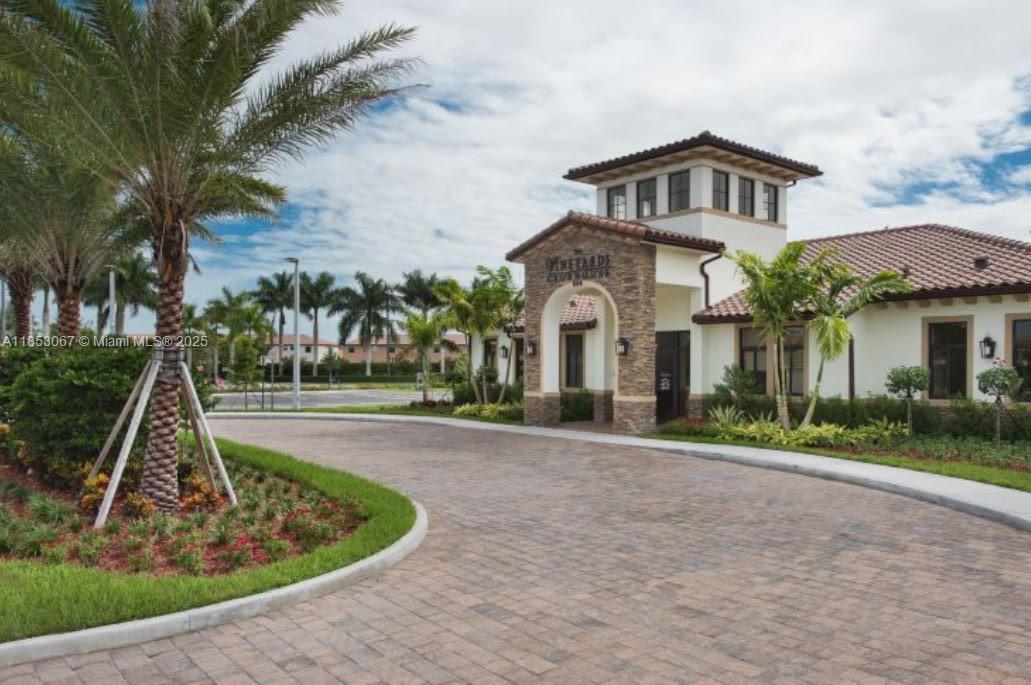 The House has 2 Different Association Tenants have apply in both. The Vineyards Master Association your tenants have to apply directly on tenantev. The Chateau application Tenant have to request by phone call. To private showings please give me a call.