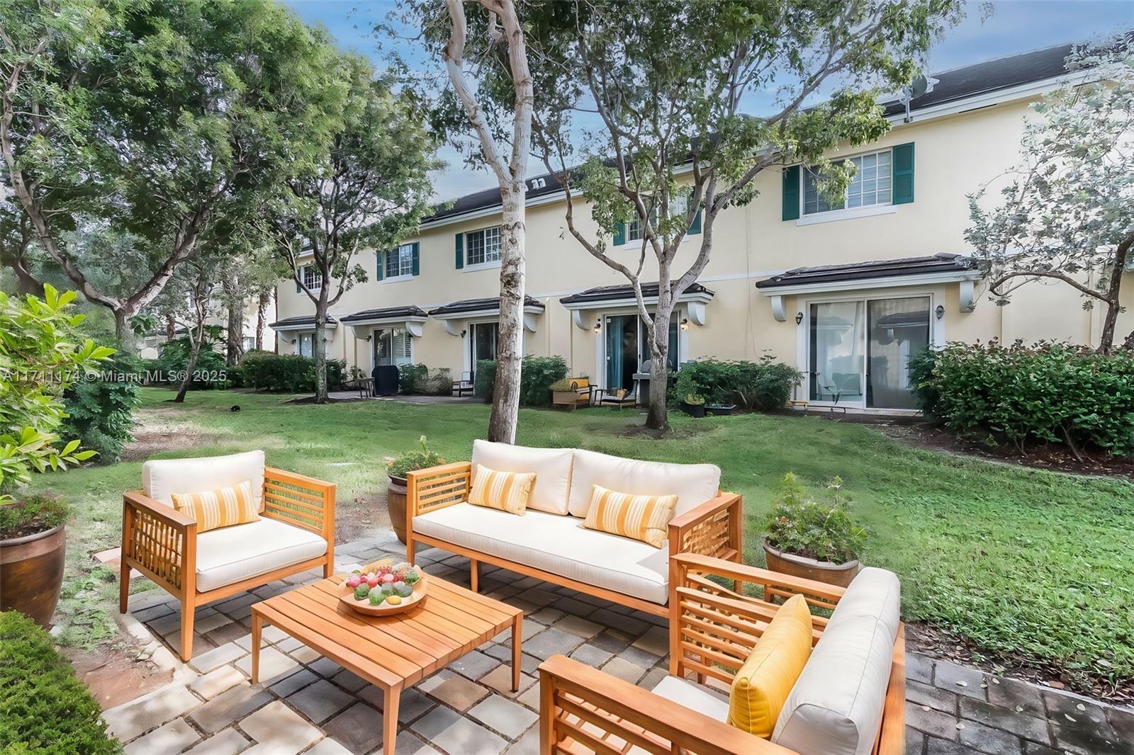 SADDLE BRIDGE - Residential