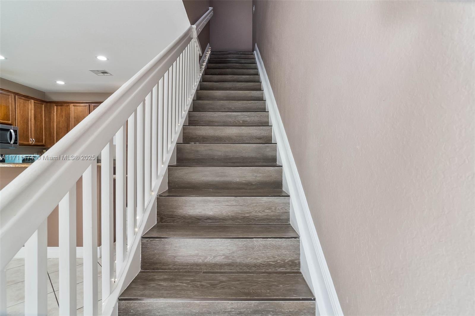 SADDLE BRIDGE - Residential
