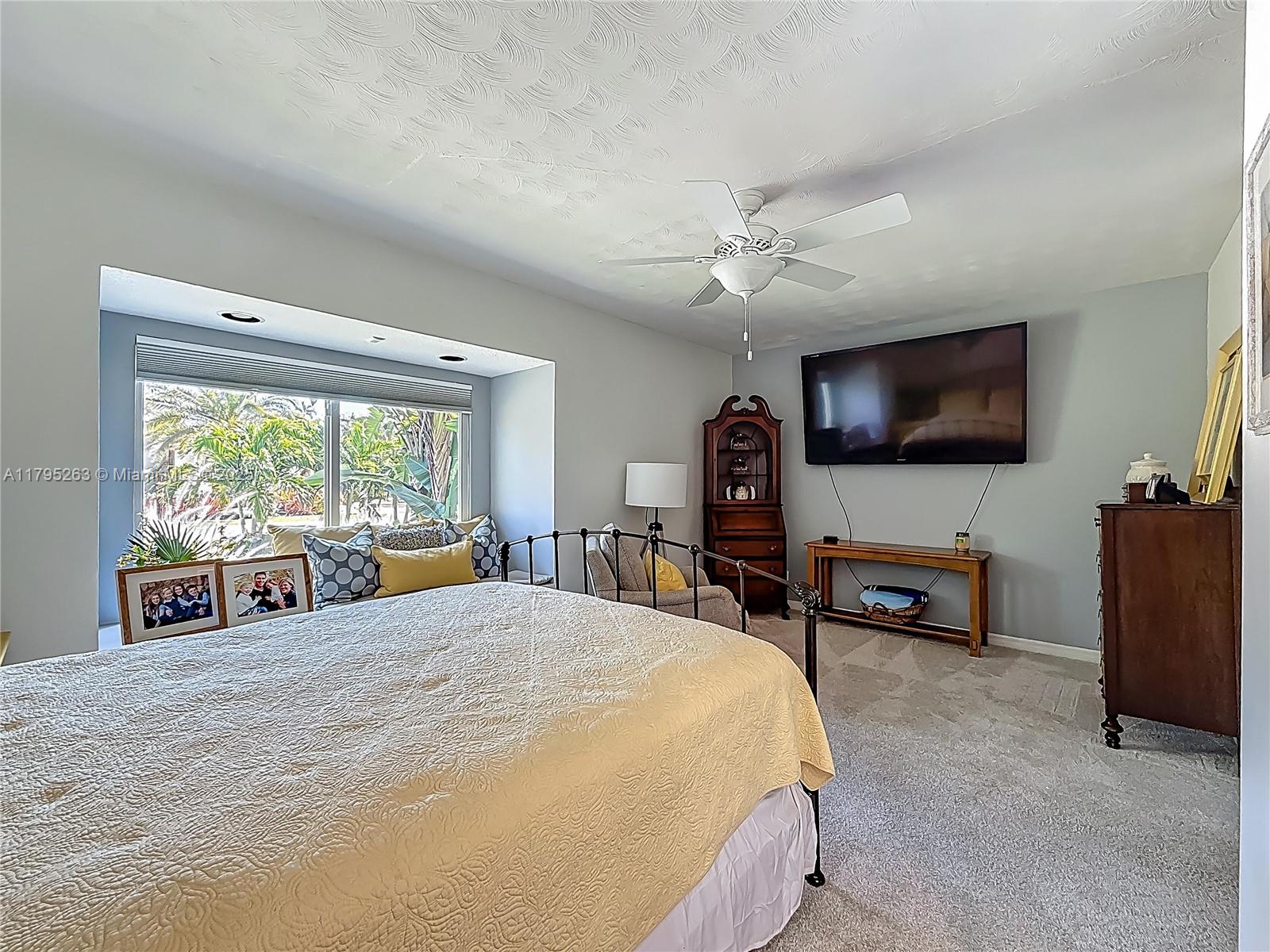 HILLSBORO SHORES SEC - Residential