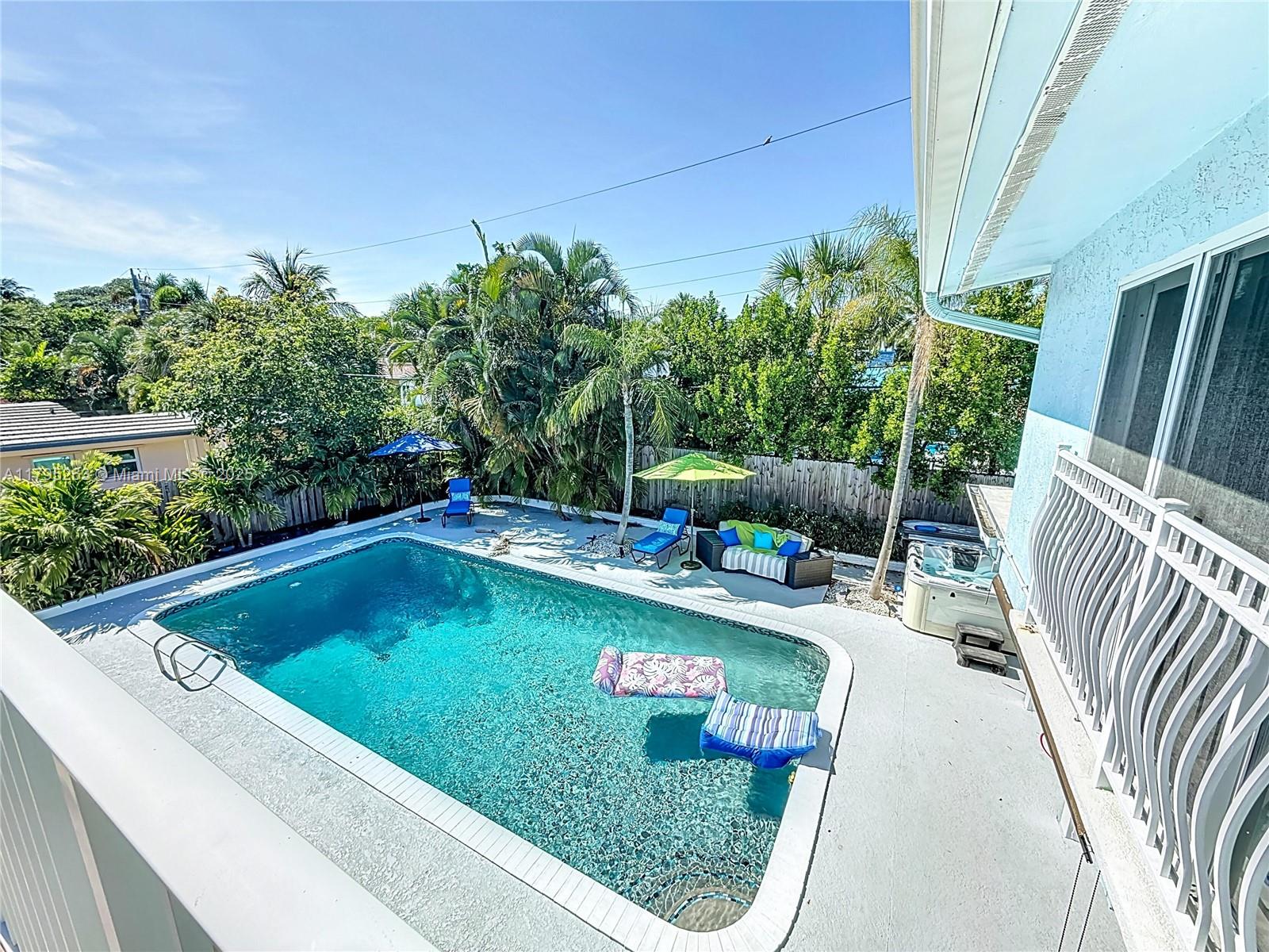 HILLSBORO SHORES SEC - Residential