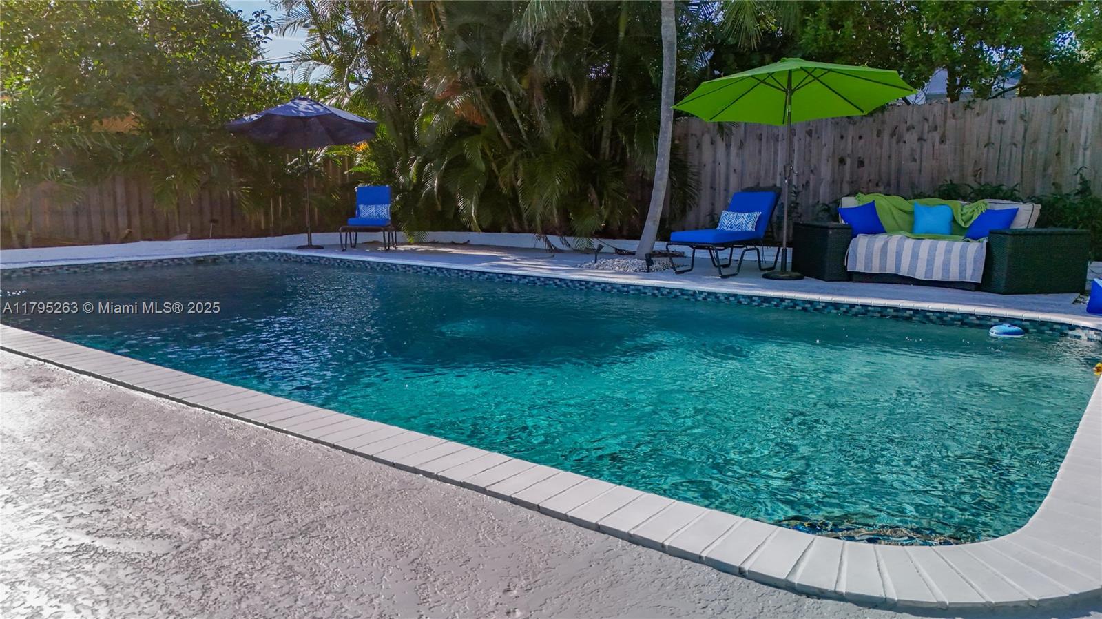 HILLSBORO SHORES SEC - Residential