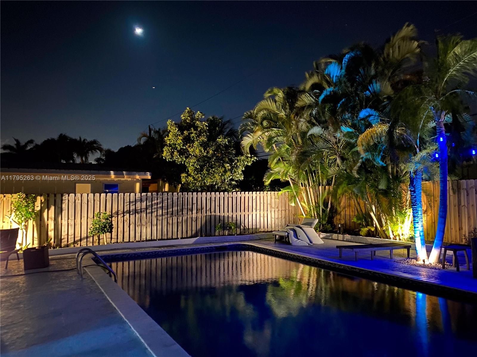 HILLSBORO SHORES SEC - Residential